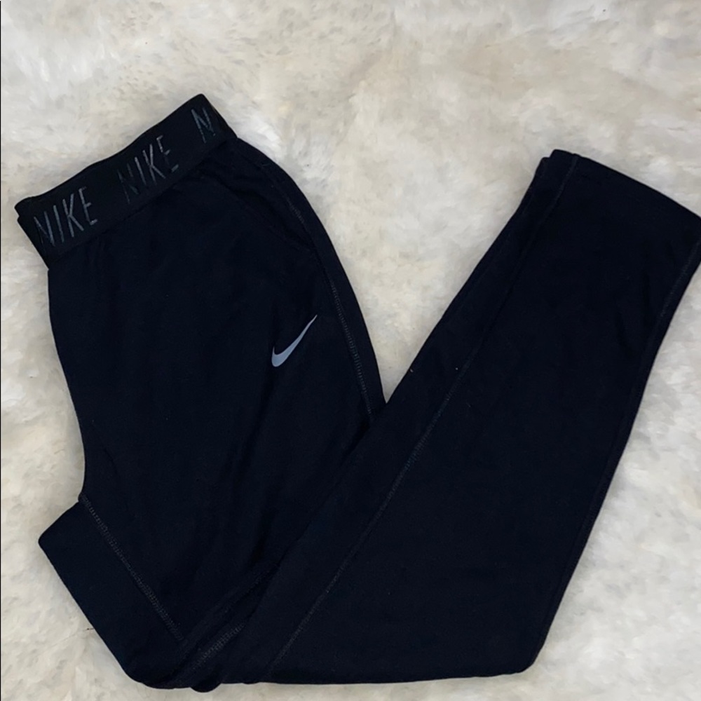 Women’s Nike baggy sweatpants